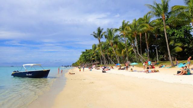 photos/plage-trou-aux-biches-ilemaurice.jpg